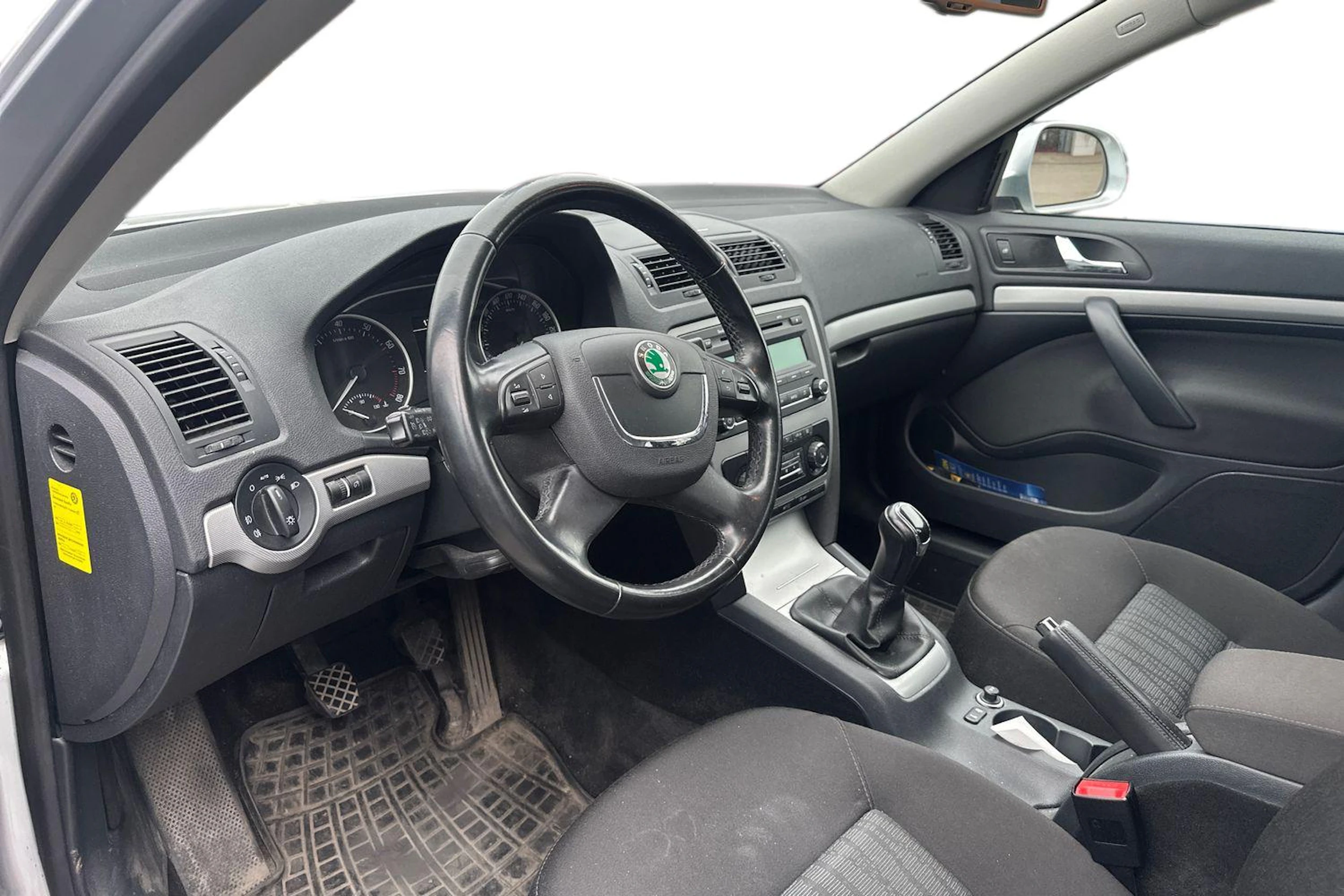 Hopea Skoda OCTAVIA 2011 kuva 3.