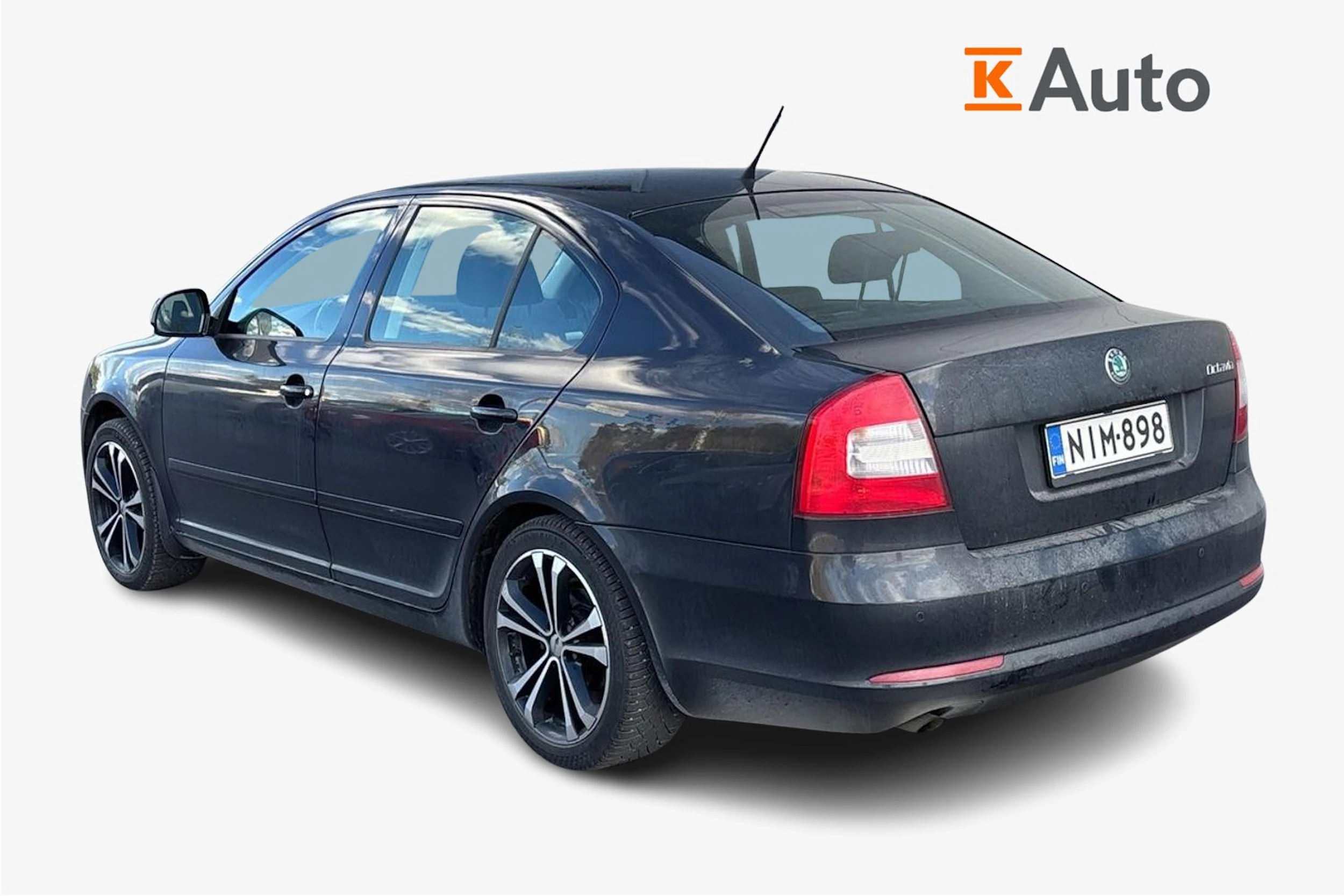 musta Skoda Octavia 2011 kuva 2.