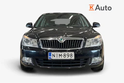 musta Skoda Octavia 2012 kuva 5.