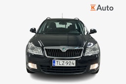 Musta Skoda OCTAVIA 2011 kuva 4.