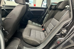Musta Skoda OCTAVIA 2011 kuva 8.
