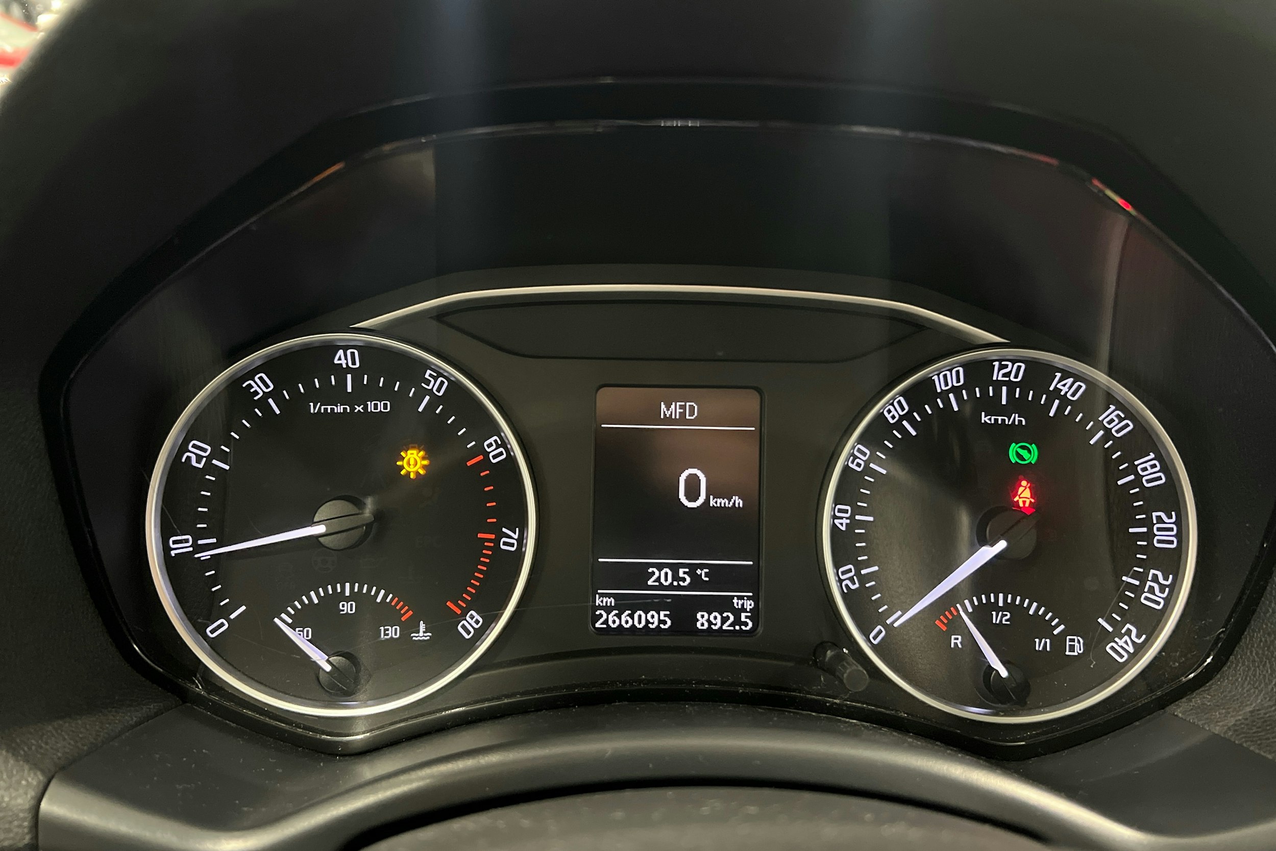 Musta Skoda OCTAVIA 2011 kuva 12.