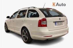 valkoinen Skoda Octavia 2011 kuva 2.