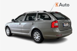 Ruskea (beige) Skoda OCTAVIA 2011 kuva 2.