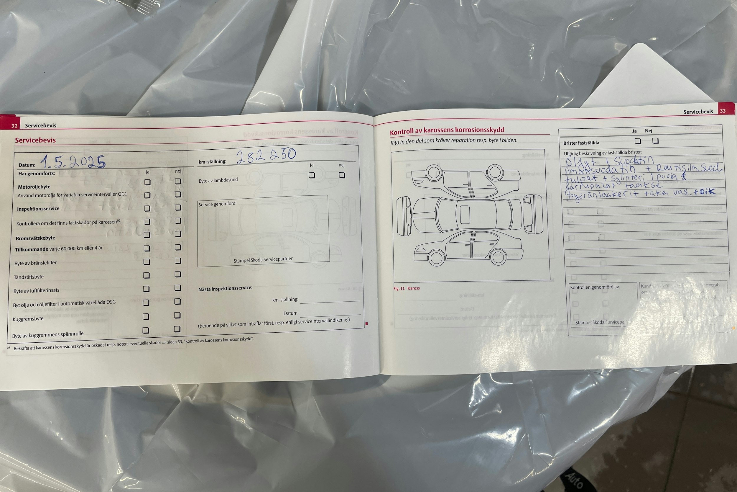 harmaa Skoda Octavia 2011 kuva 31.