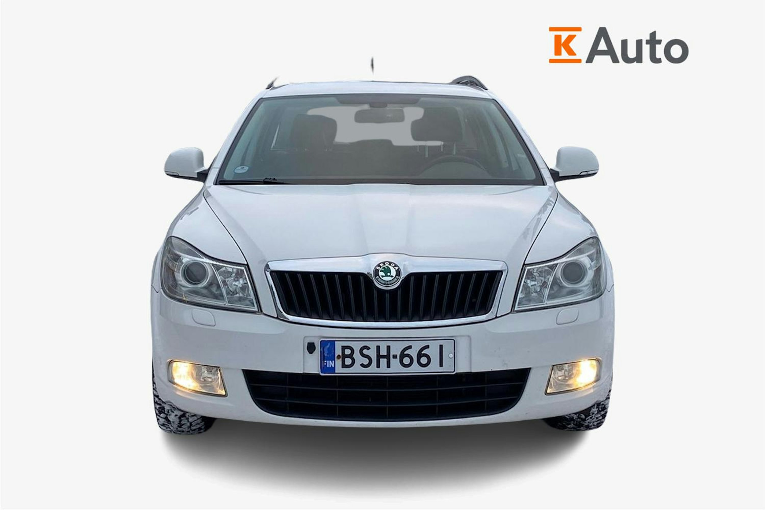 valkoinen Skoda Octavia 2012 kuva 5.