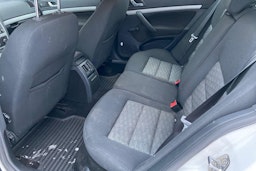 valkoinen Skoda Octavia 2012 kuva 10.