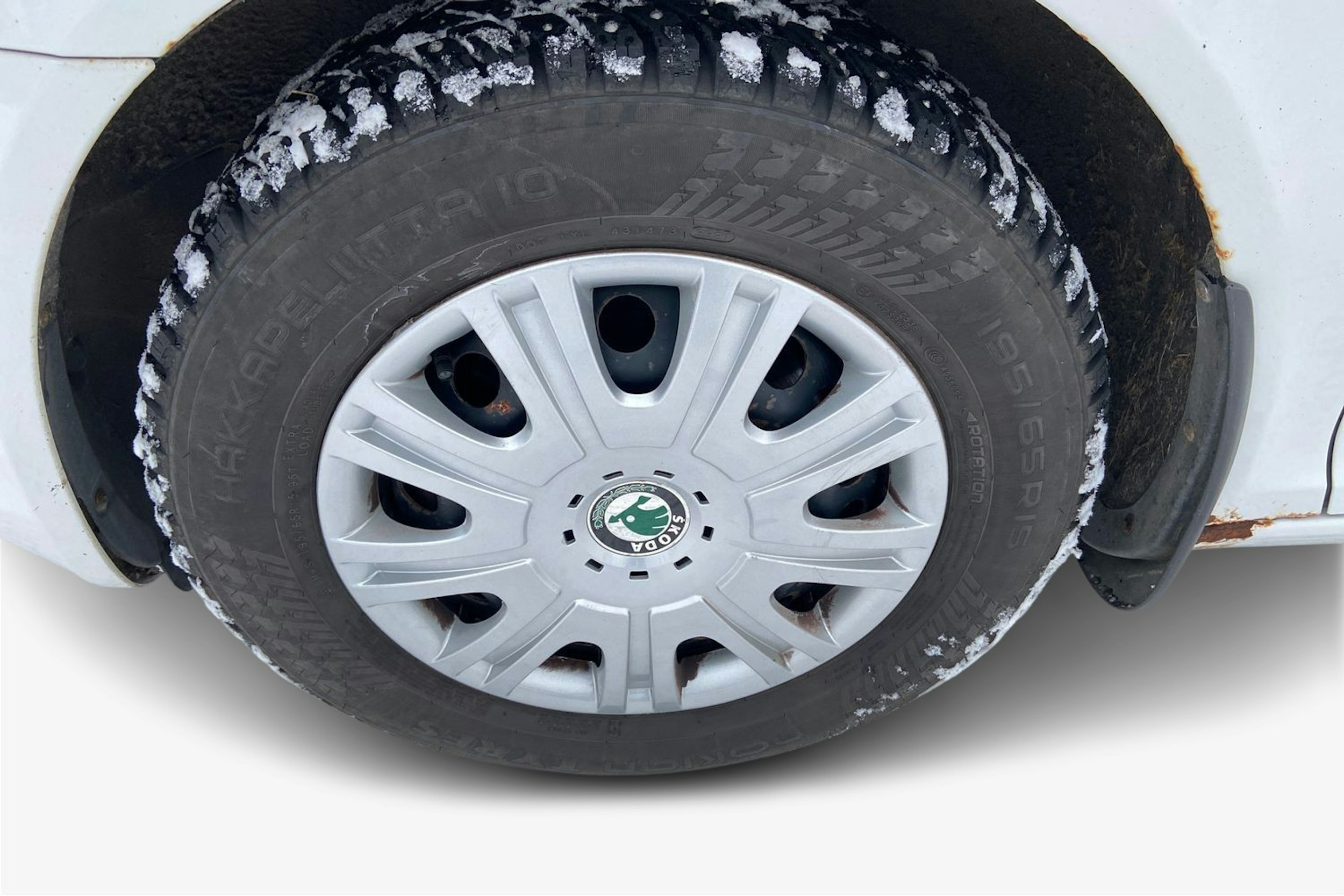 valkoinen Skoda Octavia 2012 kuva 11.