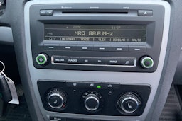 valkoinen Skoda Octavia 2012 kuva 18.