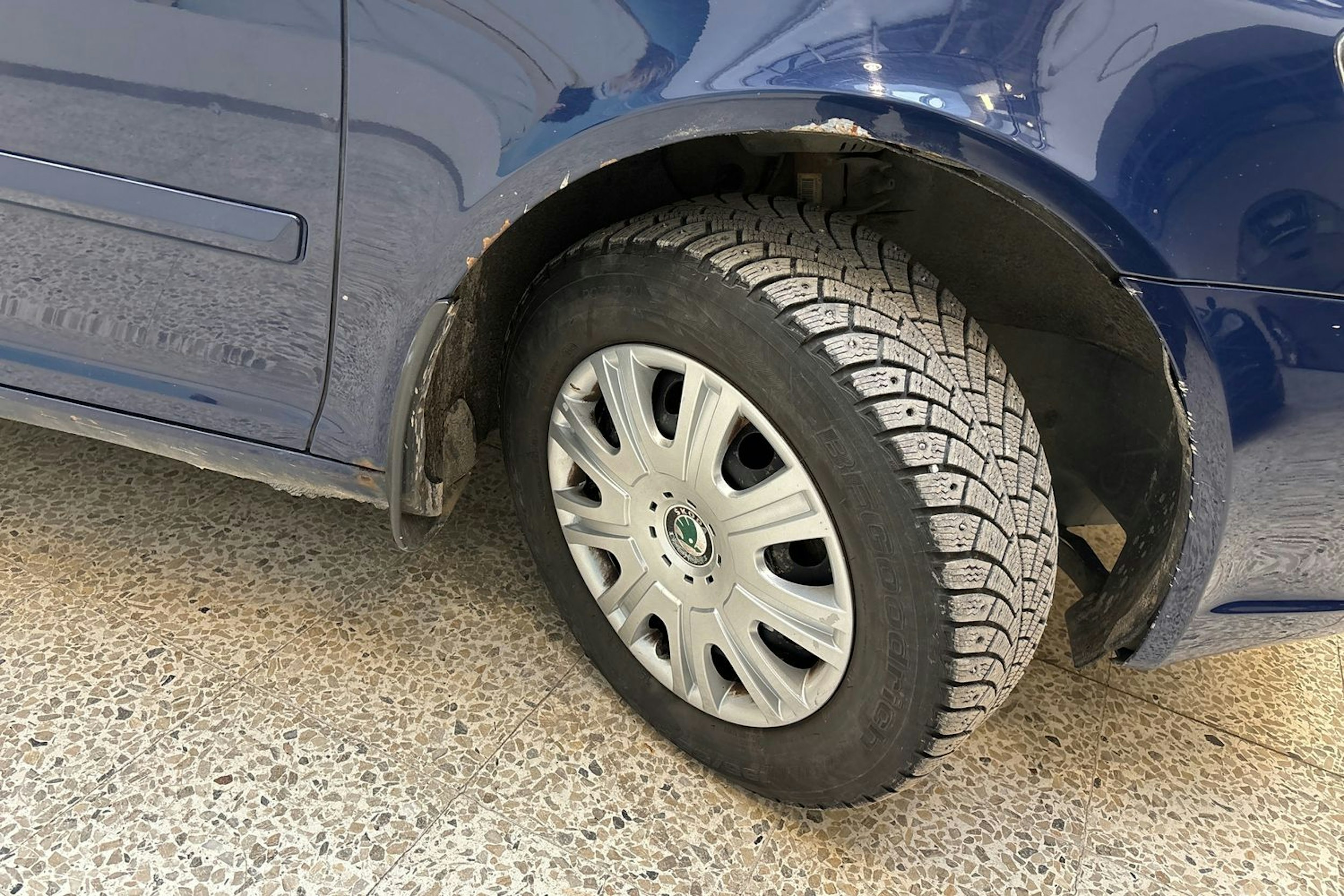 Sininen Skoda OCTAVIA 2012 kuva 13.