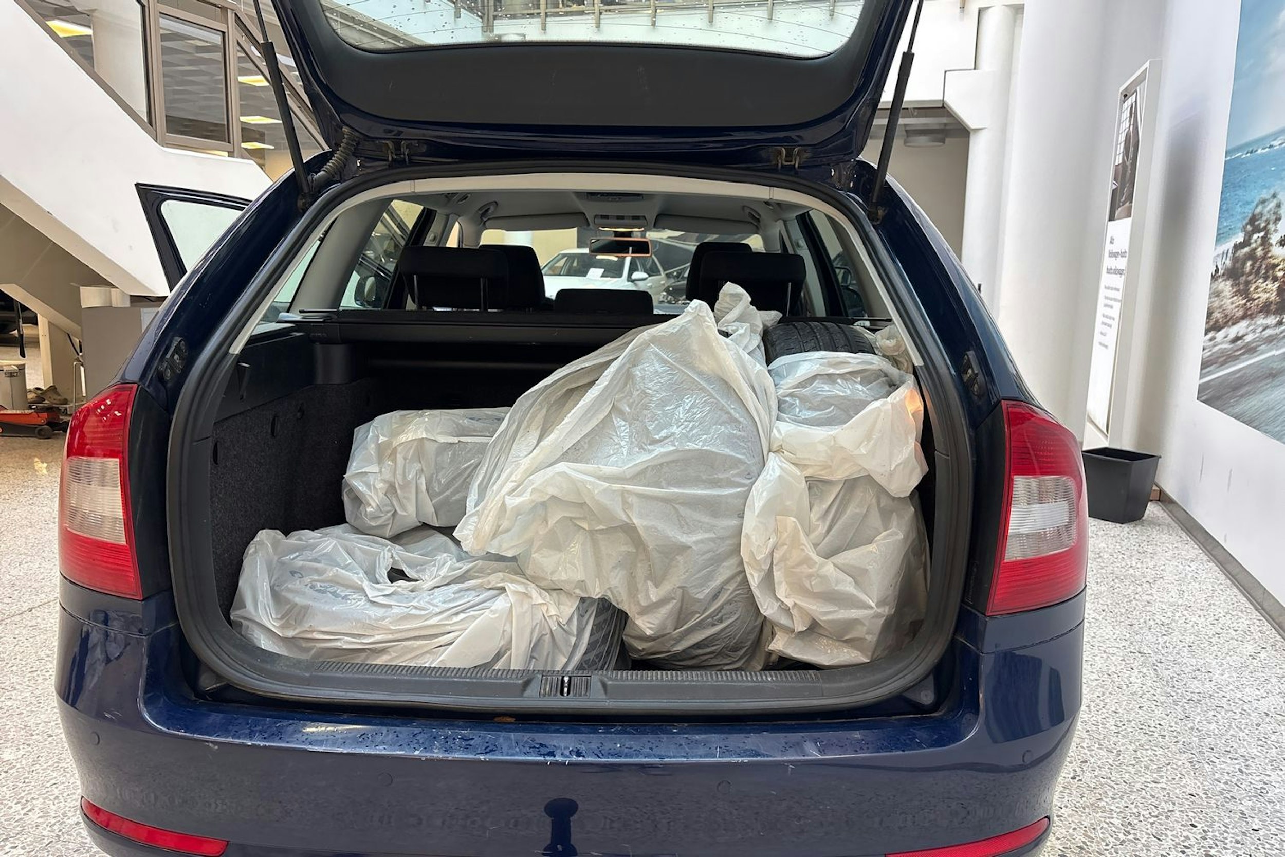 Sininen Skoda OCTAVIA 2012 kuva 15.