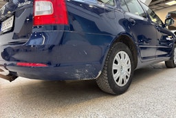 Sininen Skoda OCTAVIA 2012 kuva 24.