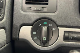 harmaa Skoda Octavia 2012 kuva 9.