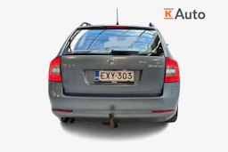 harmaa Skoda Octavia 2012 kuva 4.