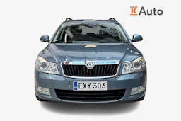 harmaa Skoda Octavia 2012 kuva 5.