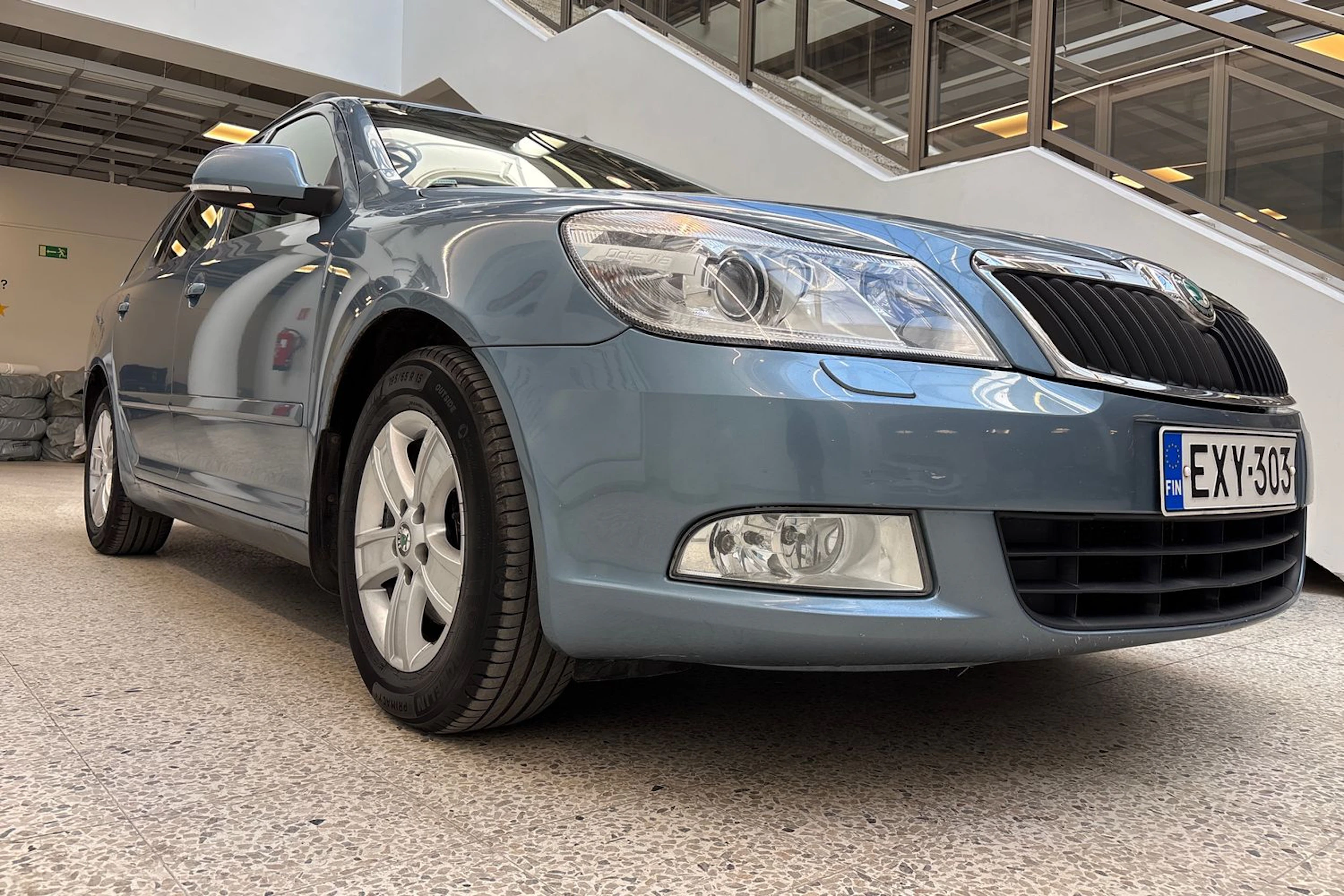 harmaa Skoda Octavia 2012 kuva 18.