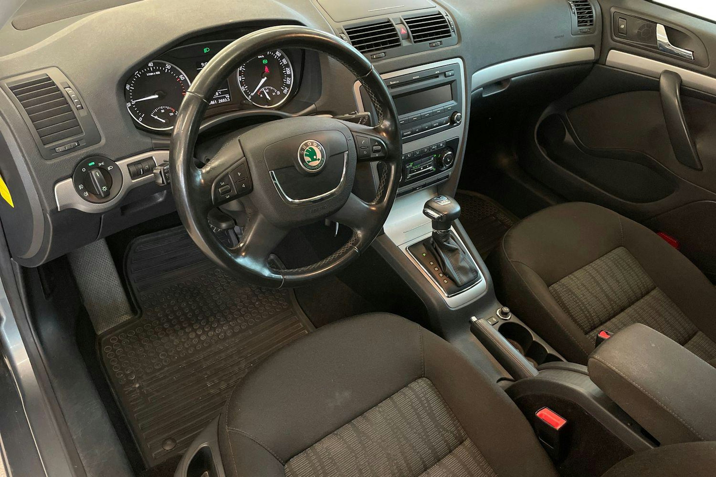 hopea Skoda Octavia 2012 kuva 7.