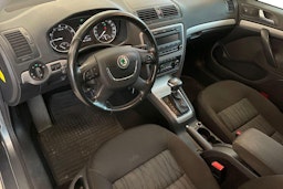 hopea Skoda Octavia 2012 kuva 7.
