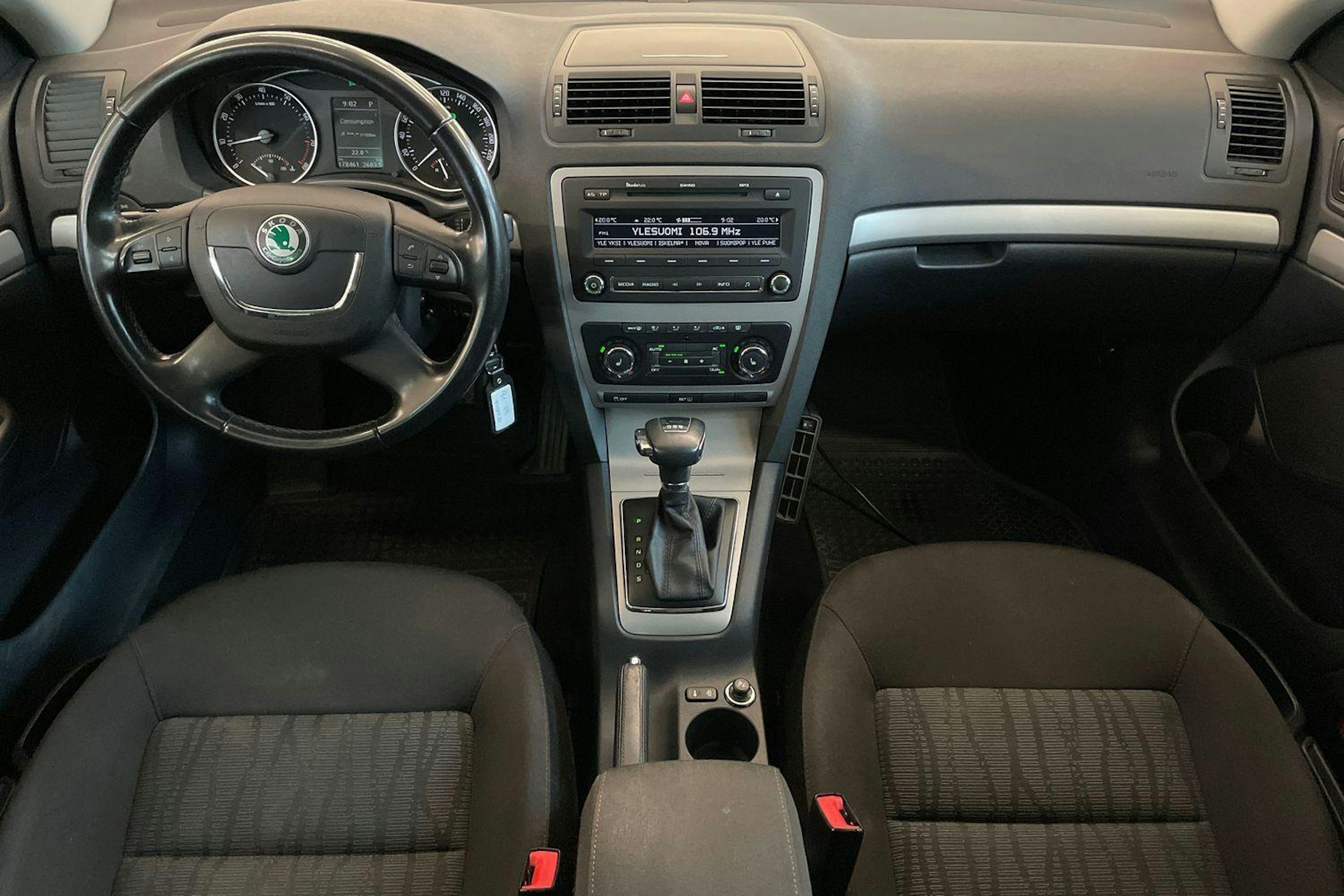 hopea Skoda Octavia 2012 kuva 9.