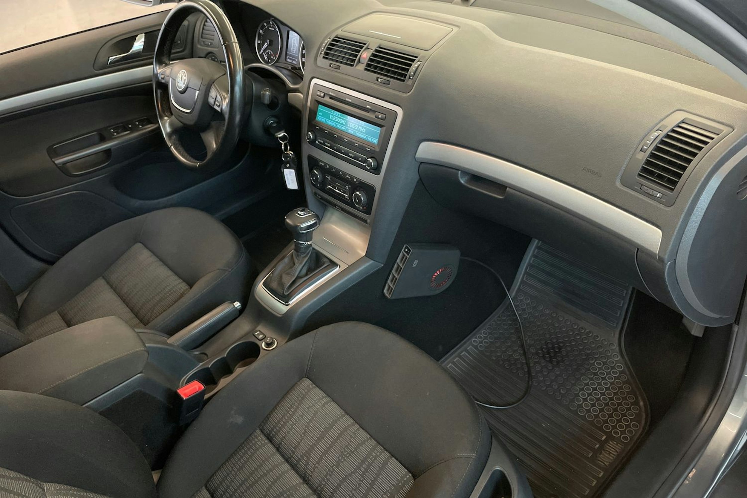 hopea Skoda Octavia 2012 kuva 28.