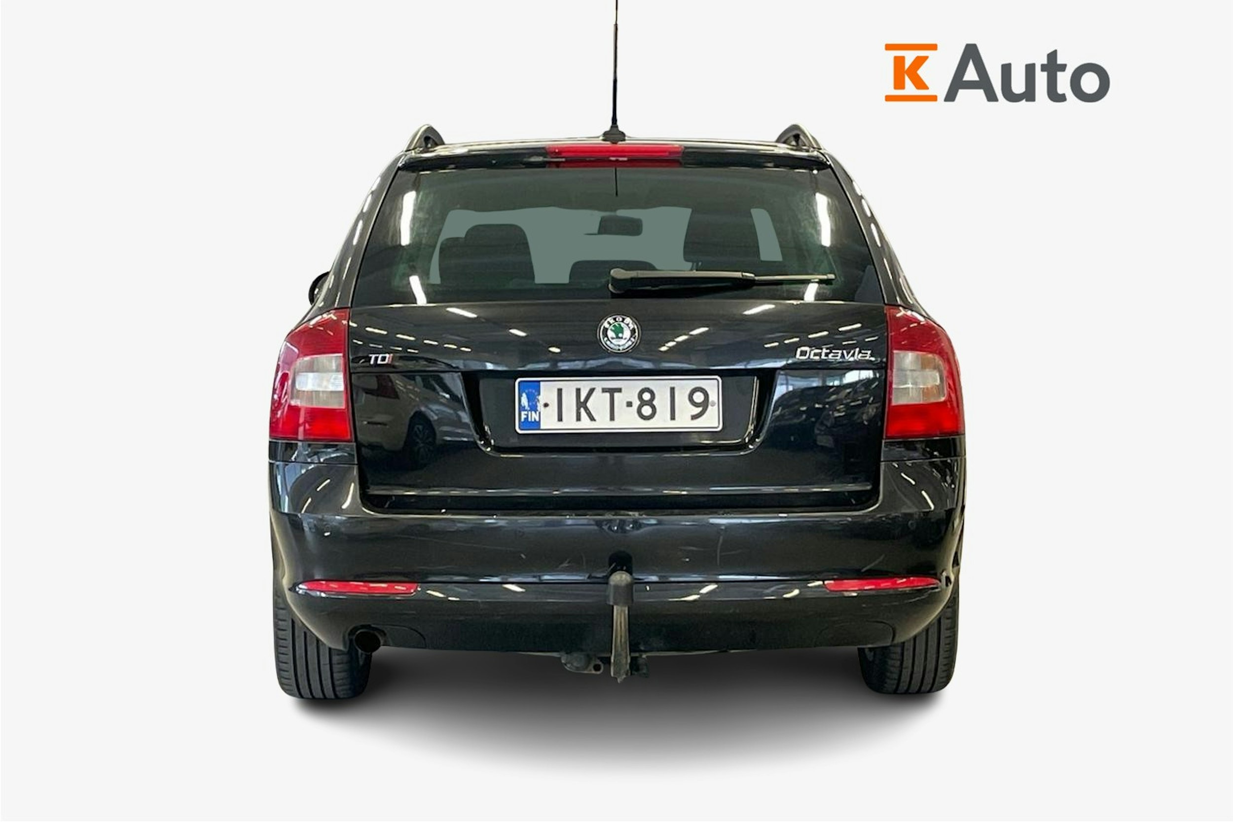 musta Skoda Octavia 2012 kuva 3.