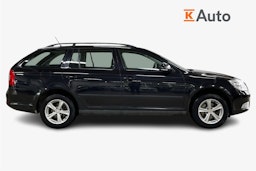 musta Skoda Octavia 2012 kuva 6.