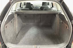 musta Skoda Octavia 2012 kuva 11.