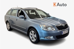 Harmaa Skoda OCTAVIA 2012 kuva 1.