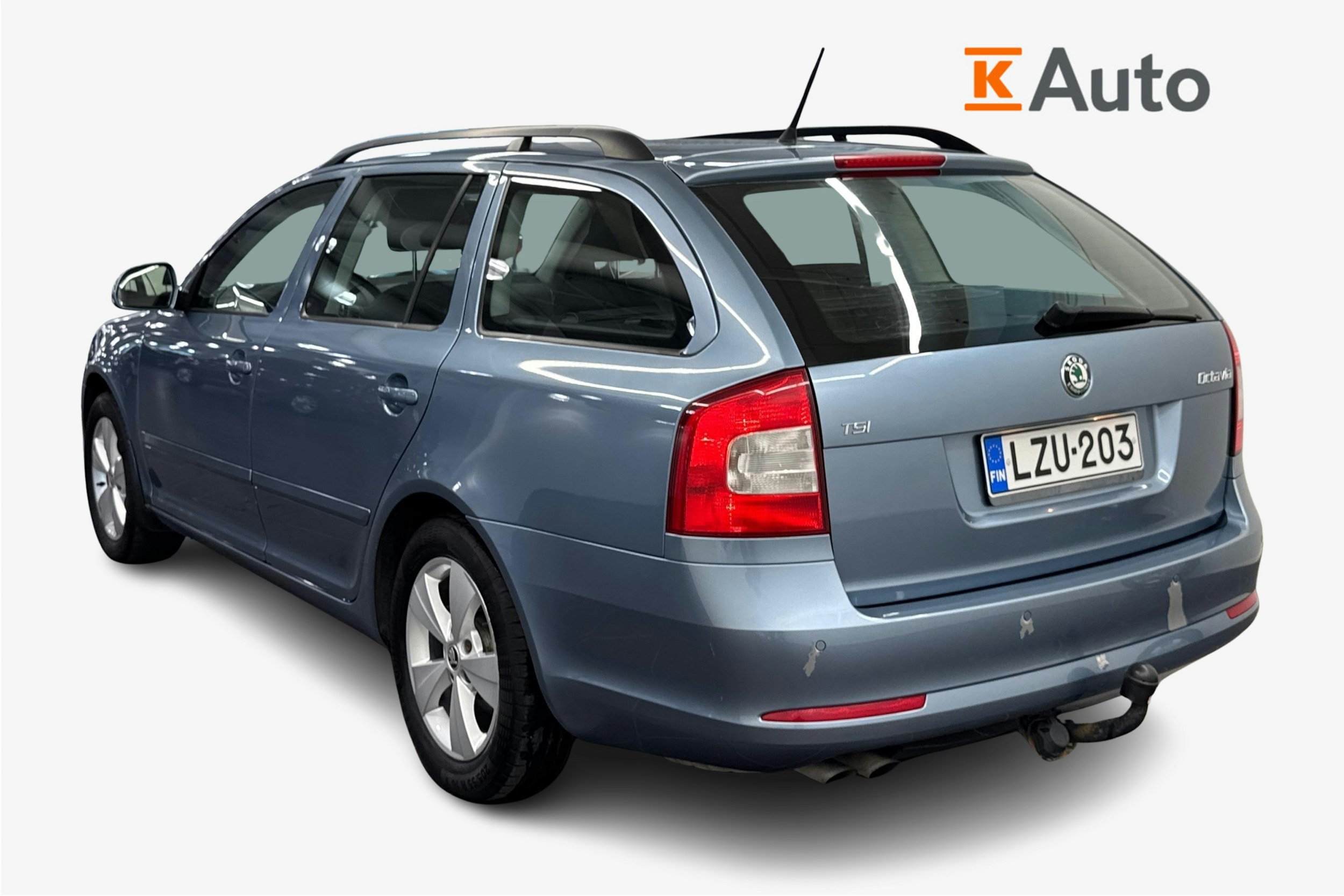 Harmaa Skoda OCTAVIA 2012 kuva 2.
