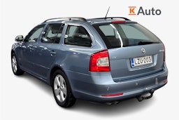 Harmaa Skoda OCTAVIA 2012 kuva 2.