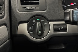 Harmaa Skoda OCTAVIA 2012 kuva 20.