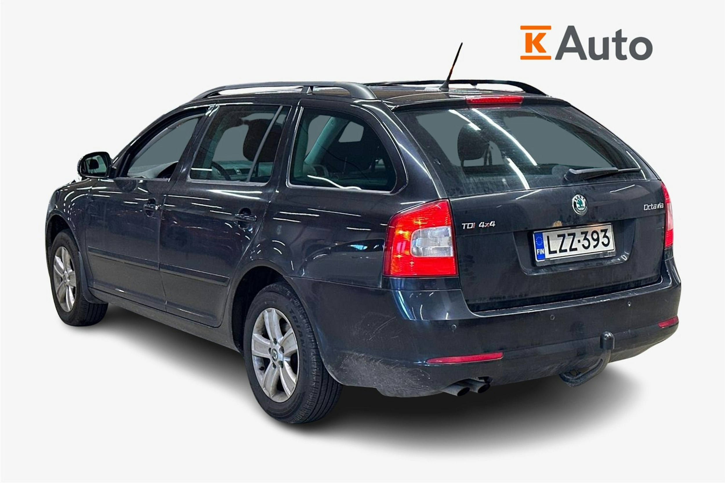 musta Skoda Octavia 2012 kuva 2.