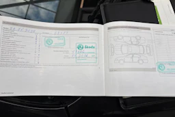 Musta Skoda OCTAVIA 2012 kuva 39.