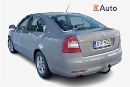 ruskea (beige) Skoda Octavia 2012 kuva 2.