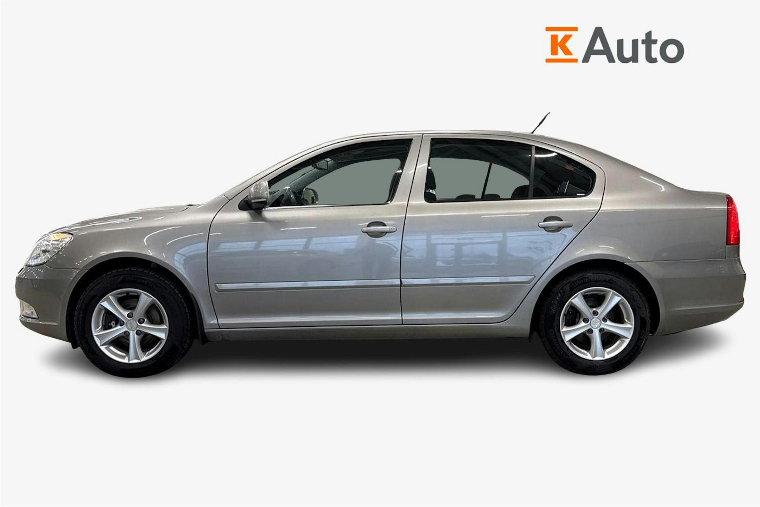 ruskea (beige) Skoda Octavia 2013 kuva 6.