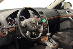hopea Skoda Octavia 2012 kuva 6.