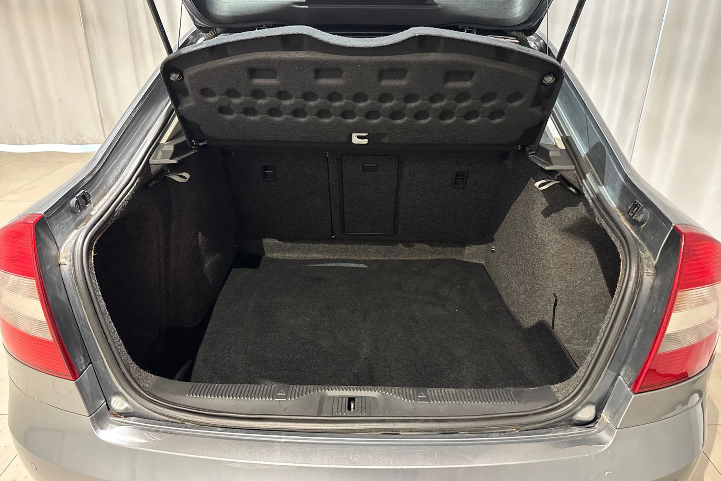 hopea Skoda Octavia 2012 kuva 12.