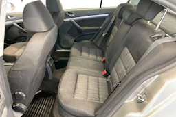ruskea (beige) Skoda Octavia 2012 kuva 8.