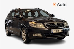 Musta Skoda OCTAVIA 2012 kuva 1.