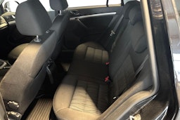 Musta Skoda OCTAVIA 2012 kuva 10.