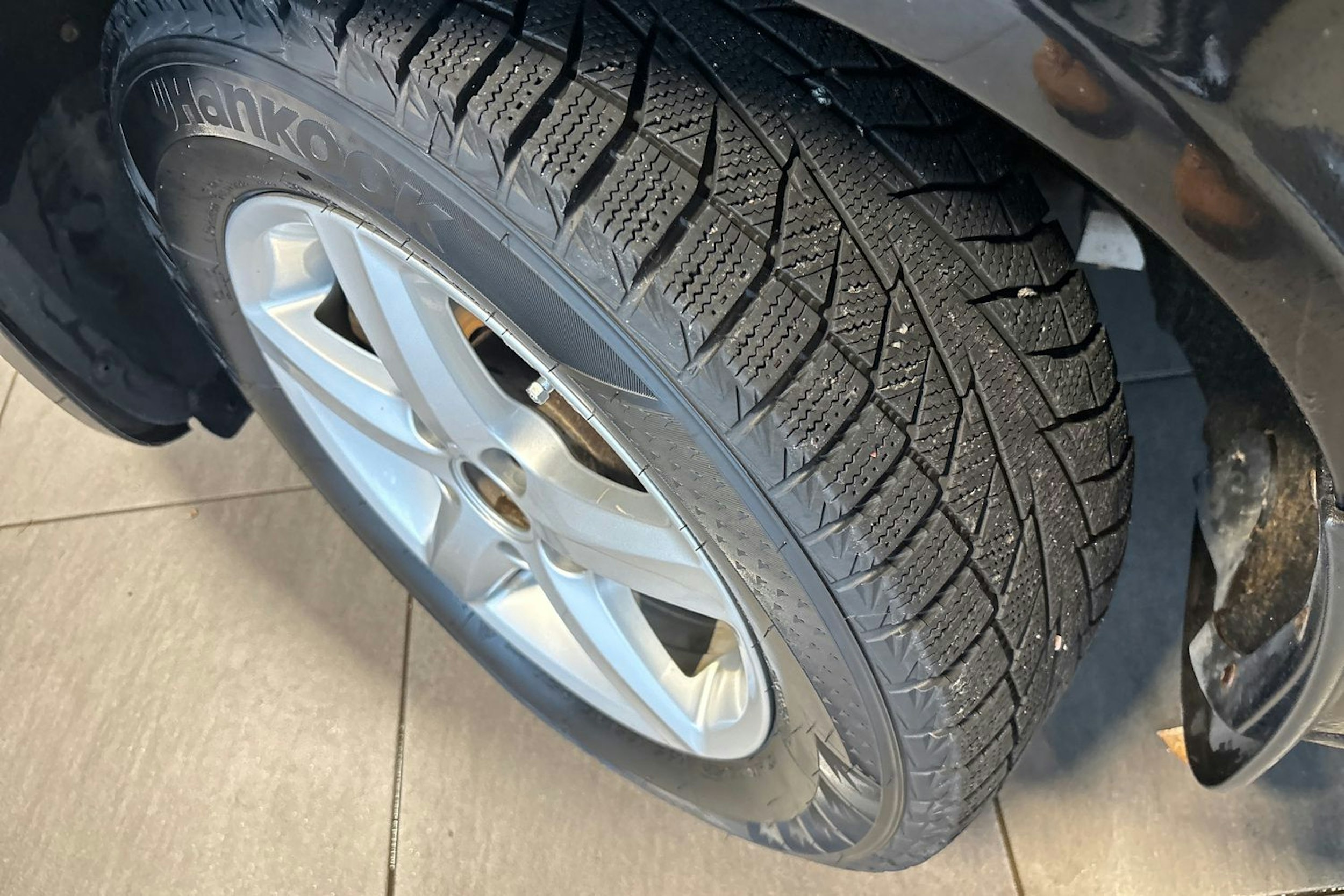 Musta Skoda OCTAVIA 2012 kuva 13.