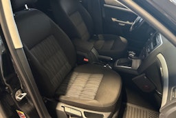 Musta Skoda OCTAVIA 2012 kuva 19.