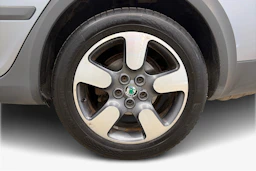 hopea Skoda Octavia 2012 kuva 12.