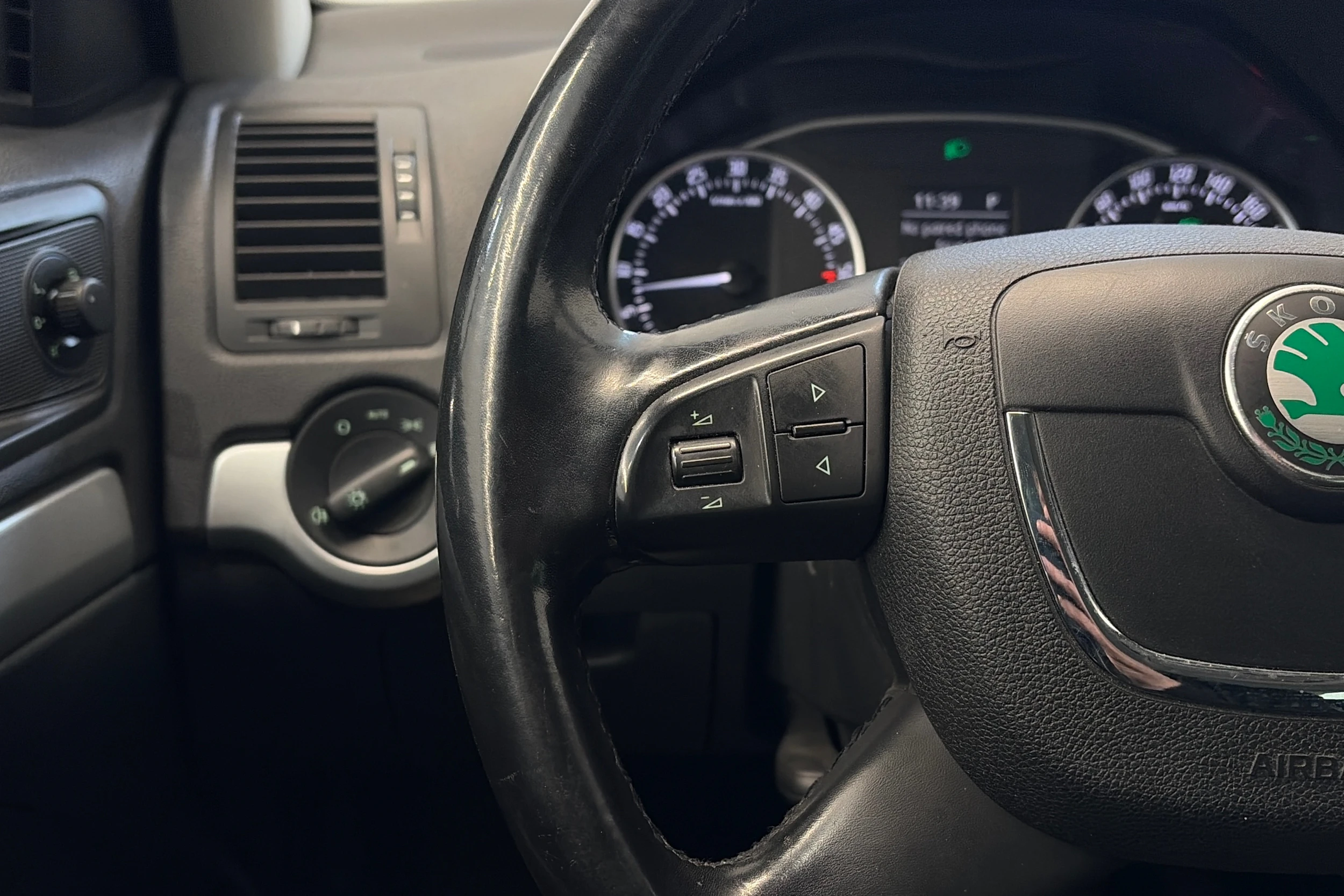 hopea Skoda Octavia 2012 kuva 18.