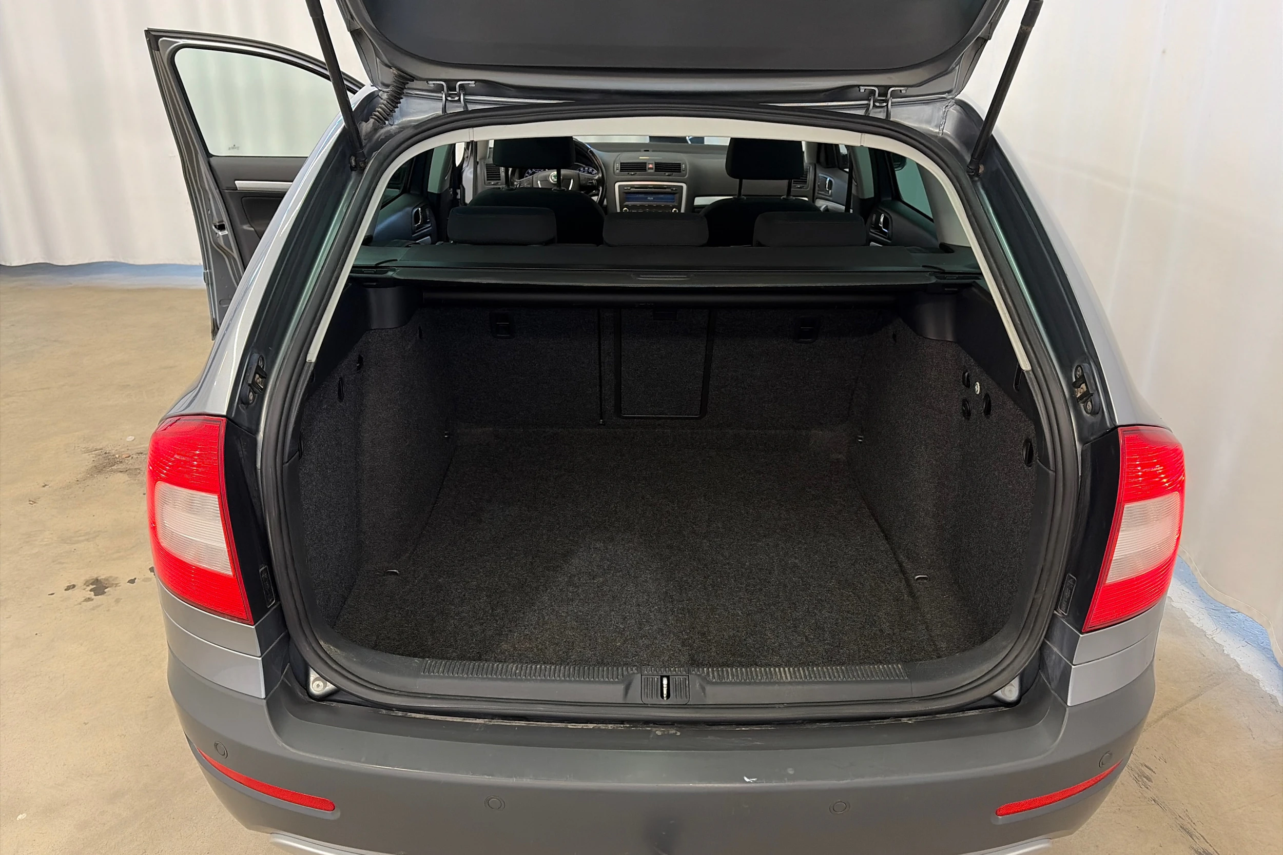 hopea Skoda Octavia 2012 kuva 26.