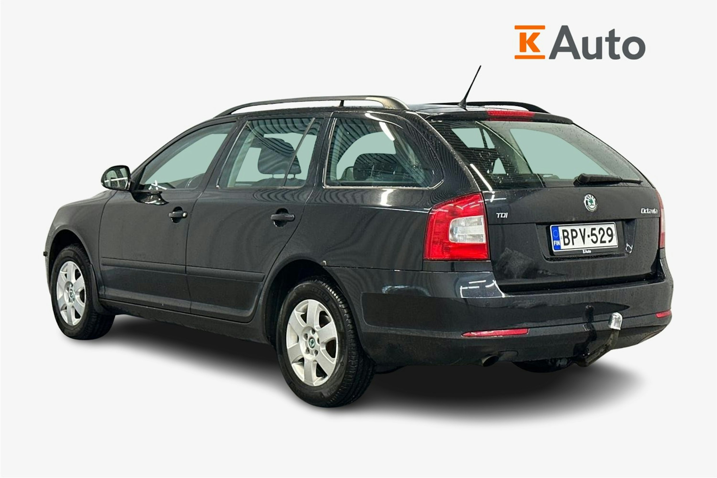 musta Skoda Octavia 2013 kuva 2.