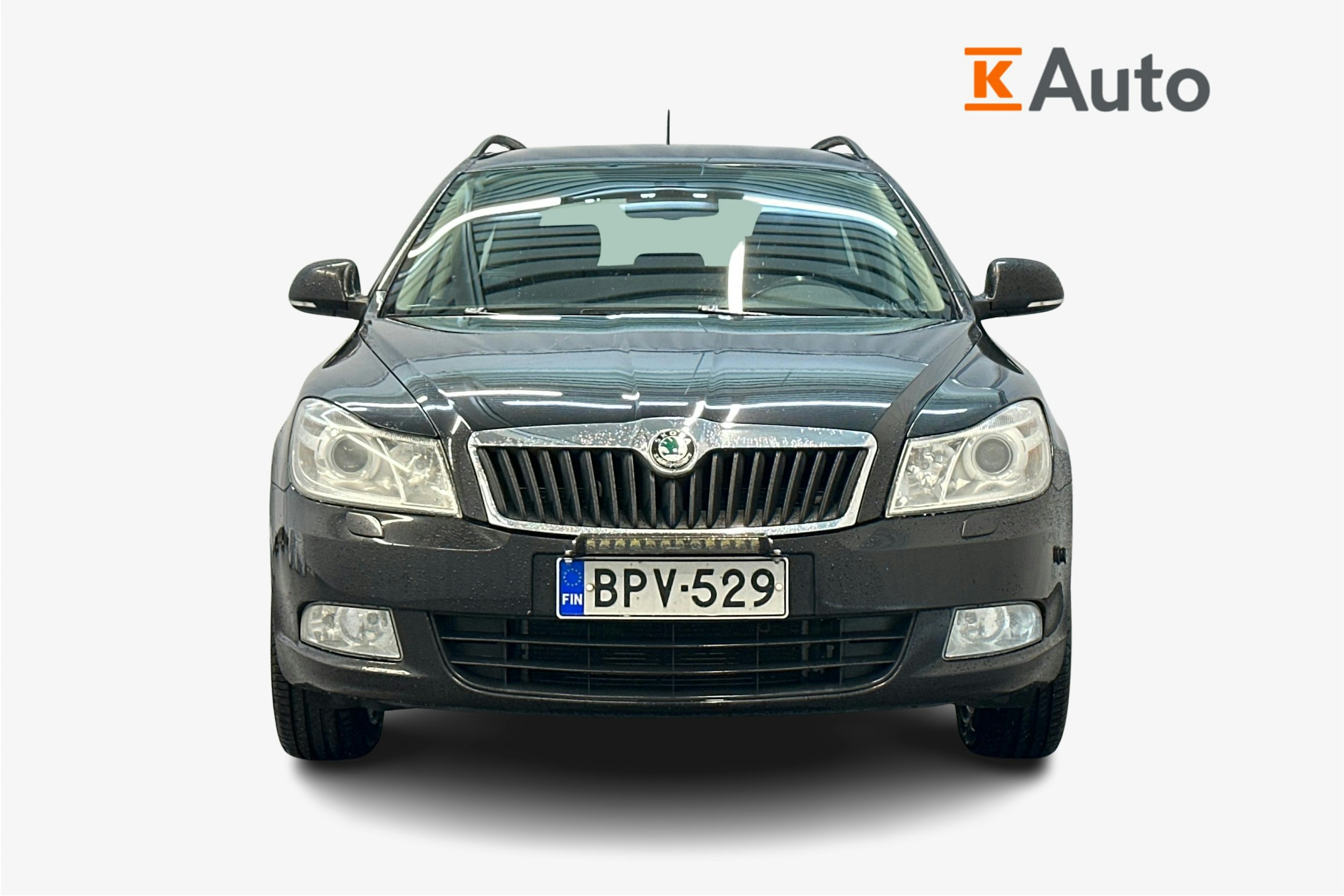 musta Skoda Octavia 2013 kuva 5.