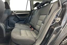 musta Skoda Octavia 2013 kuva 10.