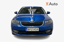 sininen Skoda Octavia 2013 kuva 4.