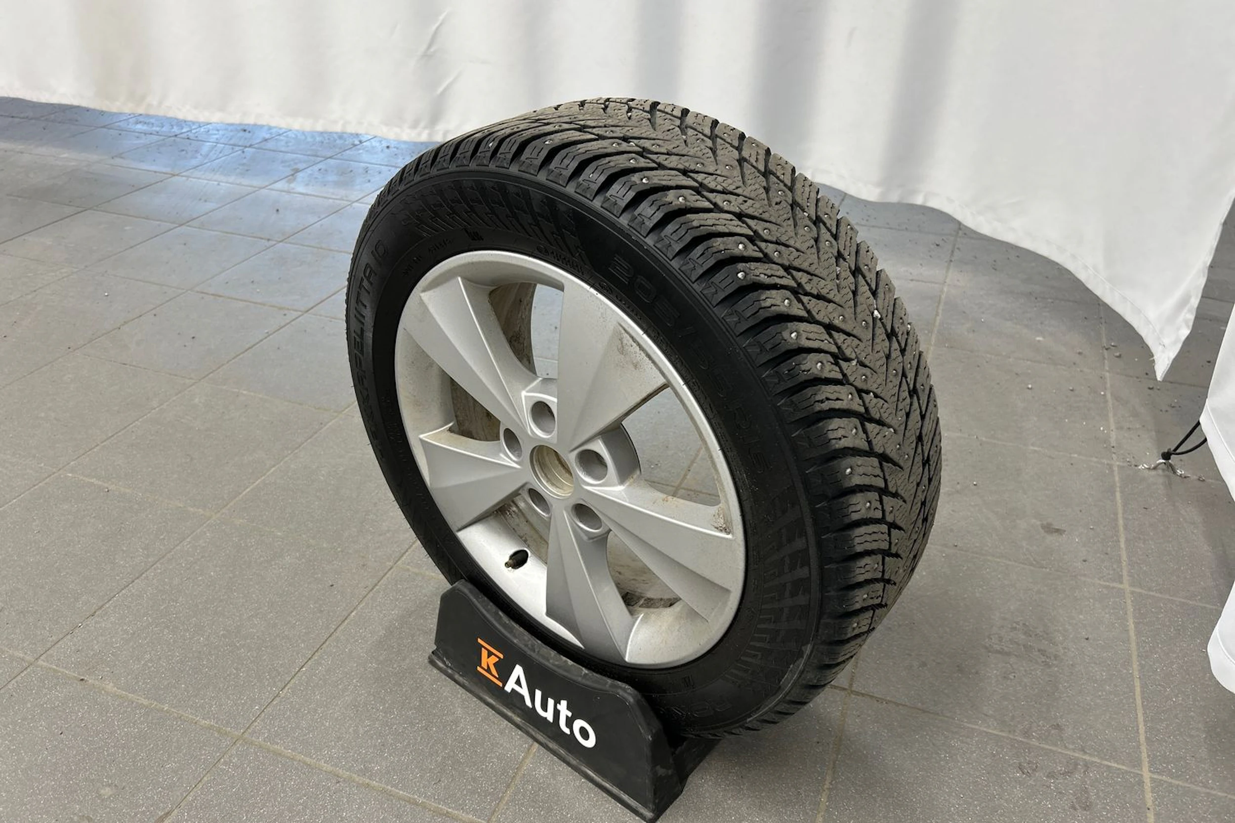 sininen Skoda Octavia 2013 kuva 14.